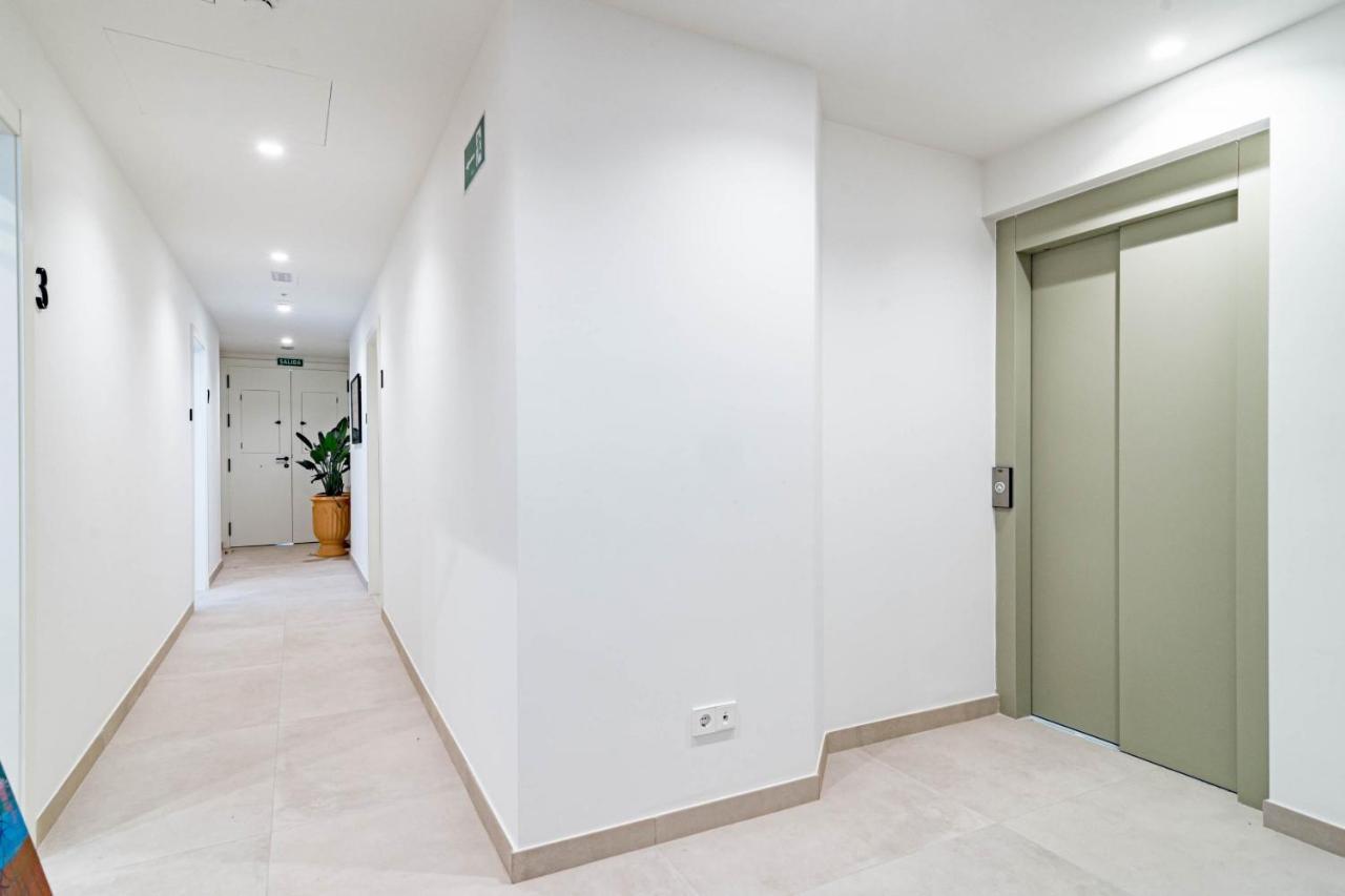 Seaclub Suites Estepona By Roomservices エクステリア 写真
